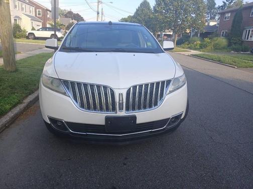 2011 Lincoln MKX Base