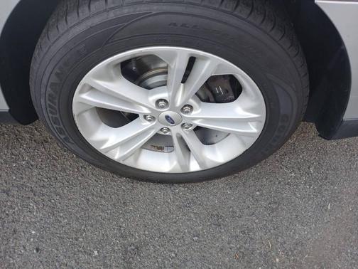 2015 Ford Taurus SE