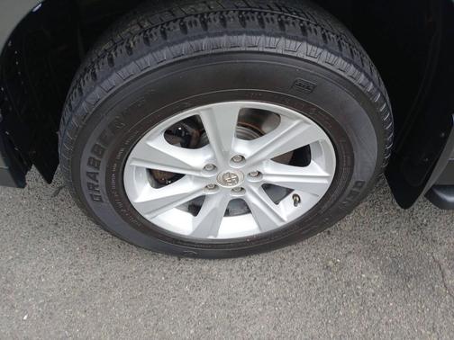 2012 Toyota Highlander SE