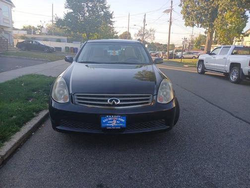2006 INFINITI G35x Base
