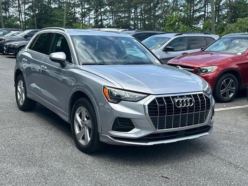Florett Silver Metallic 2019 Audi Q3 2.0T Premium