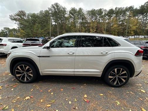 2026 Volkswagen Atlas Cross Sport 2.0T SEL Premium R-Line