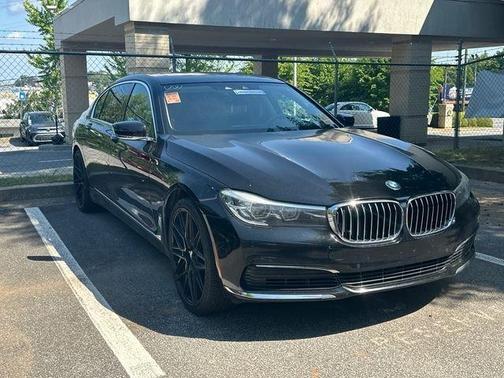 Jet Black 2019 BMW 740 i