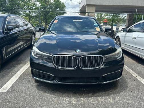 Jet Black 2019 BMW 740 i