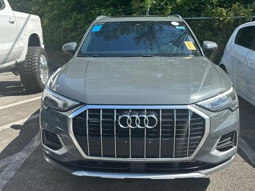 Nano Gray Metallic 2021 Audi Q3 40 Premium