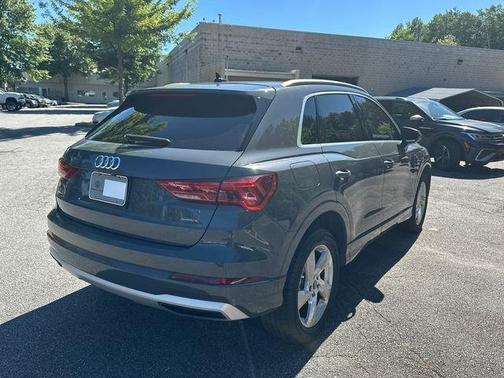 Nano Gray Metallic 2021 Audi Q3 40 Premium