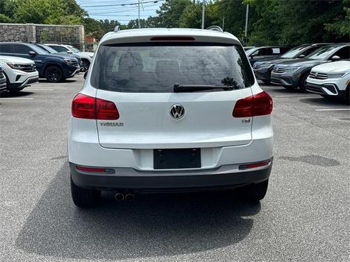 2016 Volkswagen Tiguan S