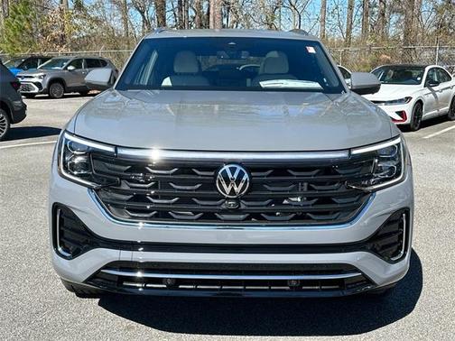 2025 Volkswagen Atlas Cross Sport 2.0T SEL Premium R-Line