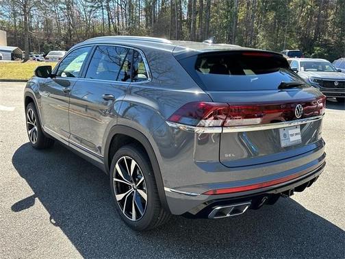 2025 Volkswagen Atlas Cross Sport 2.0T SEL Premium R-Line