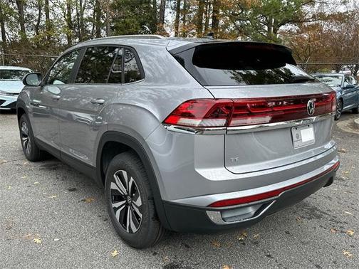 2026 Volkswagen Atlas Cross Sport 2.0T SE