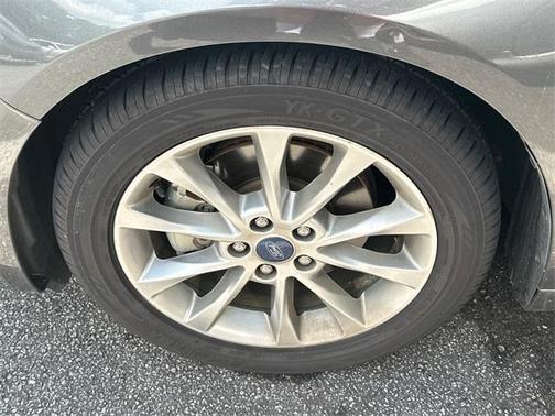 2017 Ford Fusion Hybrid SE
