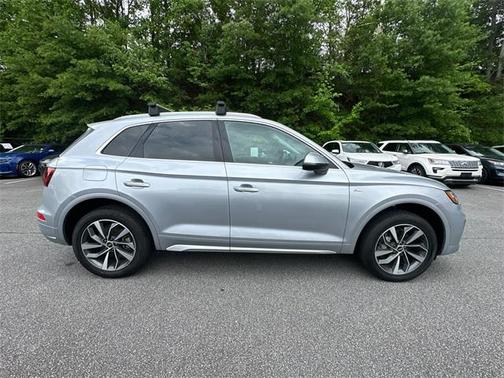 2023 Audi Q5 45 S line quattro Premium