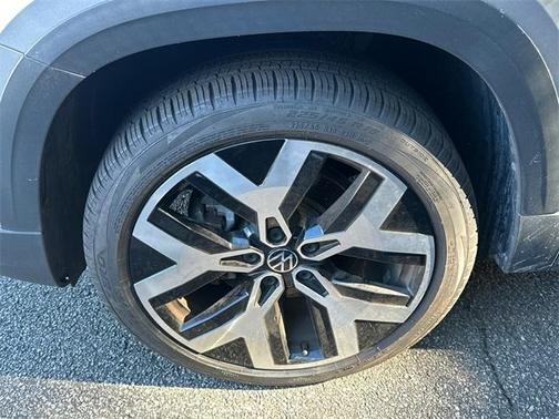 2022 Volkswagen Taos 1.5T SEL