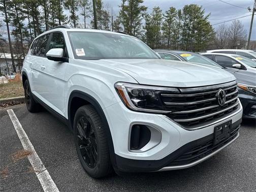 2025 Volkswagen Atlas 2.0T SE