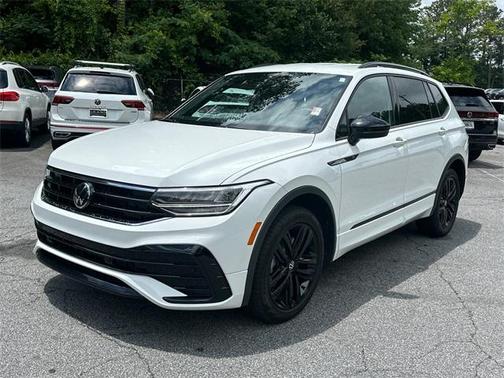 2022 Volkswagen Tiguan 2.0T SE R-Line Black