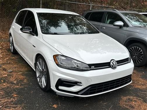 2019 Volkswagen Golf R 2.0T w/DCC & Navigation