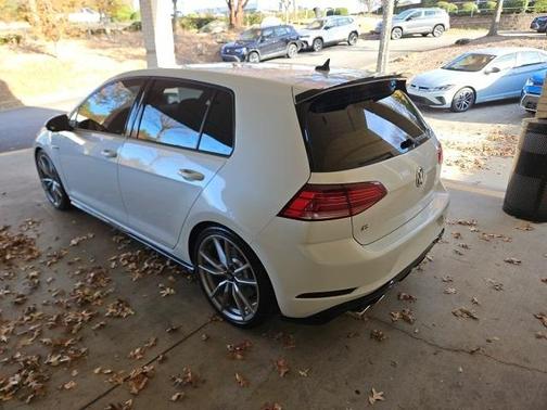 2019 Volkswagen Golf R 2.0T w/DCC & Navigation