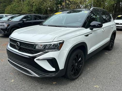2024 Volkswagen Taos 1.5T SE