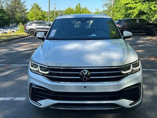 Opal White Pearl Effect 2023 Volkswagen Tiguan 2.0T SEL R-Line