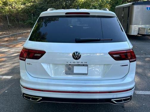 Opal White Pearl Effect 2023 Volkswagen Tiguan 2.0T SEL R-Line