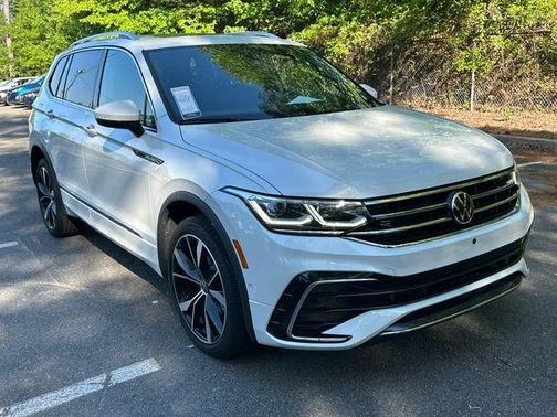 Opal White Pearl Effect 2023 Volkswagen Tiguan 2.0T SEL R-Line