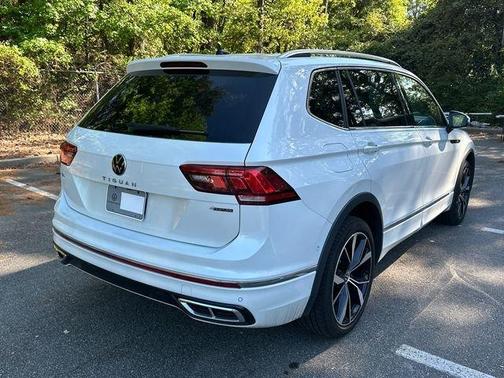 Opal White Pearl Effect 2023 Volkswagen Tiguan 2.0T SEL R-Line