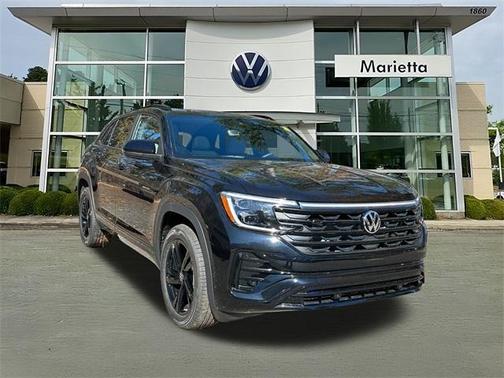 2026 Volkswagen Atlas Cross Sport 2.0T SEL R-Line Black