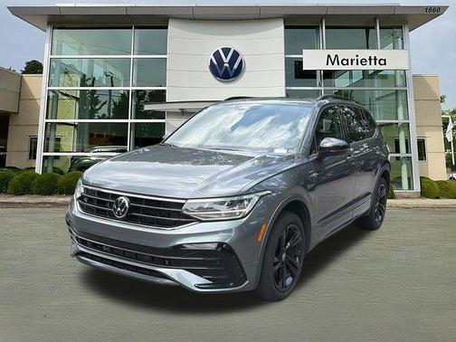 Platinum Gray Metallic 2023 Volkswagen Tiguan 2.0T SE R-Line Black
