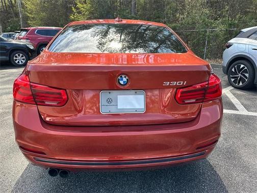 2018 BMW 330 i