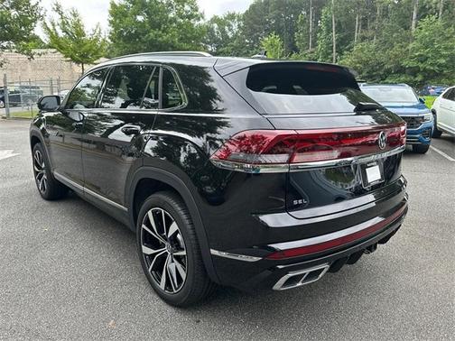 2025 Volkswagen Atlas Cross Sport 2.0T SEL Premium R-Line