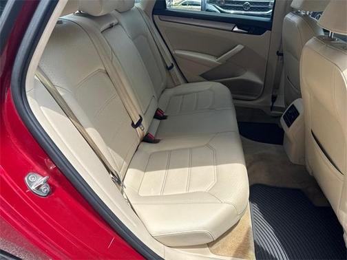 2015 Volkswagen Passat 2.0L TDI SE