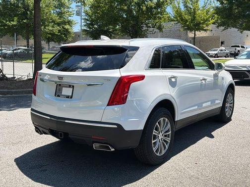 Crystal White Tri-Coat 2019 Cadillac XT5 Luxury