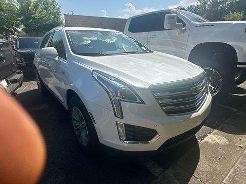 Crystal White Tri-Coat 2019 Cadillac XT5 Luxury
