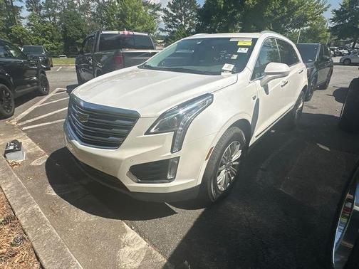 Crystal White Tri-Coat 2019 Cadillac XT5 Luxury