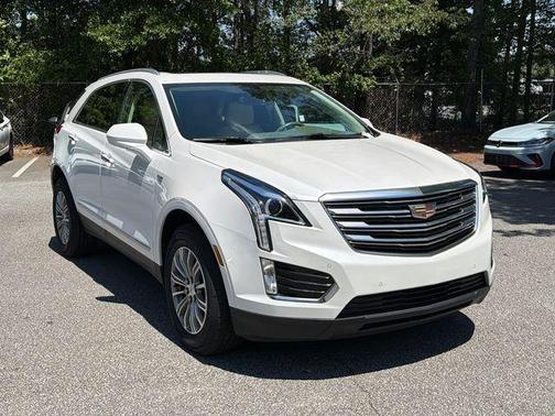 Crystal White Tri-Coat 2019 Cadillac XT5 Luxury