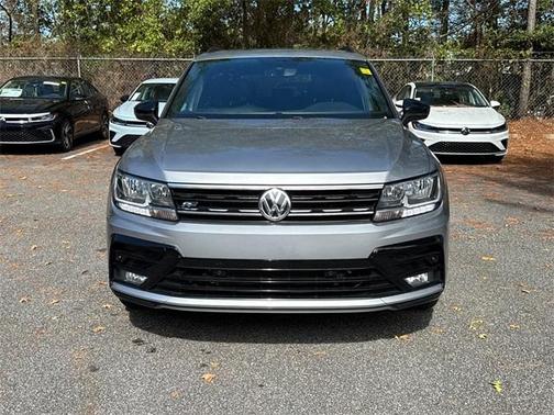2020 Volkswagen Tiguan 2.0T SE R-Line Black
