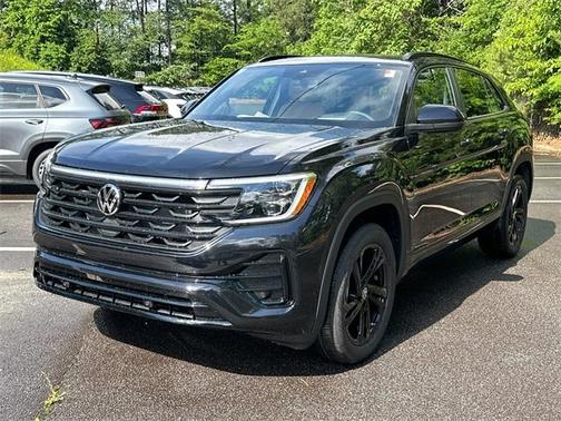 2025 Volkswagen Atlas Cross Sport 2.0T SEL R-Line Black