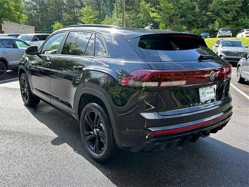 2025 Volkswagen Atlas Cross Sport 2.0T SEL R-Line Black