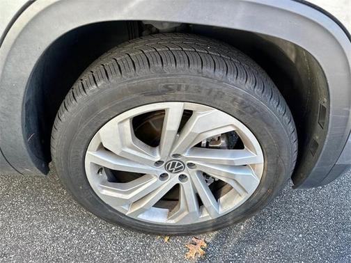 2023 Volkswagen Atlas 2.0T SE w/Technology