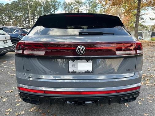 2026 Volkswagen Atlas Cross Sport 2.0T SEL R-Line Black