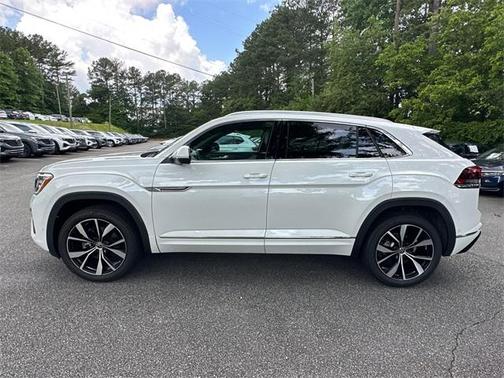 2025 Volkswagen Atlas Cross Sport 2.0T SEL Premium R-Line