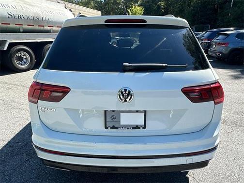 2020 Volkswagen Tiguan 2.0T SE R-Line Black