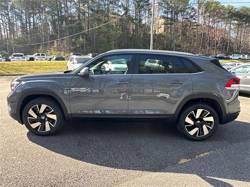 2025 Volkswagen Atlas Cross Sport 2.0T SE w/Technology
