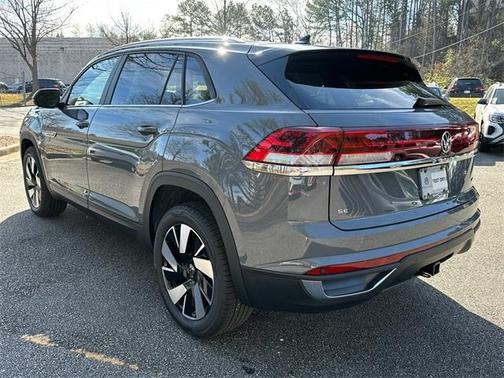 2025 Volkswagen Atlas Cross Sport 2.0T SE w/Technology