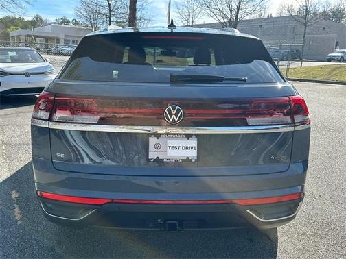 2025 Volkswagen Atlas Cross Sport 2.0T SE w/Technology