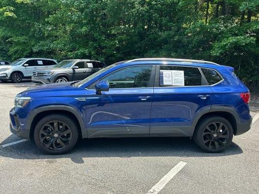 Blue Dusk 2022 Volkswagen Taos 1.5T SE