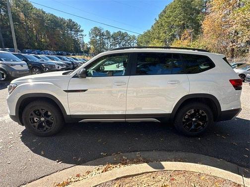 2025 Volkswagen Atlas 2.0T Peak Edition