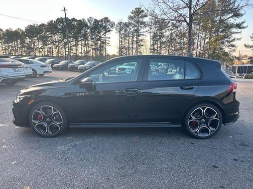 Mythos Black Metallic 2026 Volkswagen Golf GTI 2.0T Autobahn