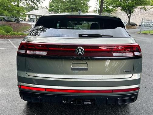 2025 Volkswagen Atlas Cross Sport 2.0T SEL R-Line Black