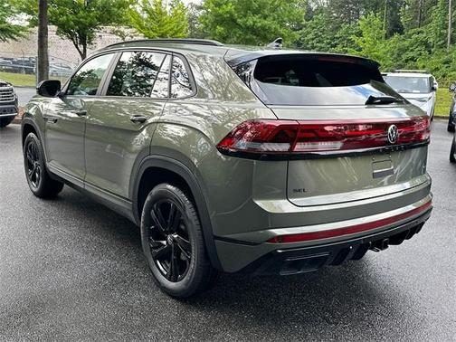 2025 Volkswagen Atlas Cross Sport 2.0T SEL R-Line Black